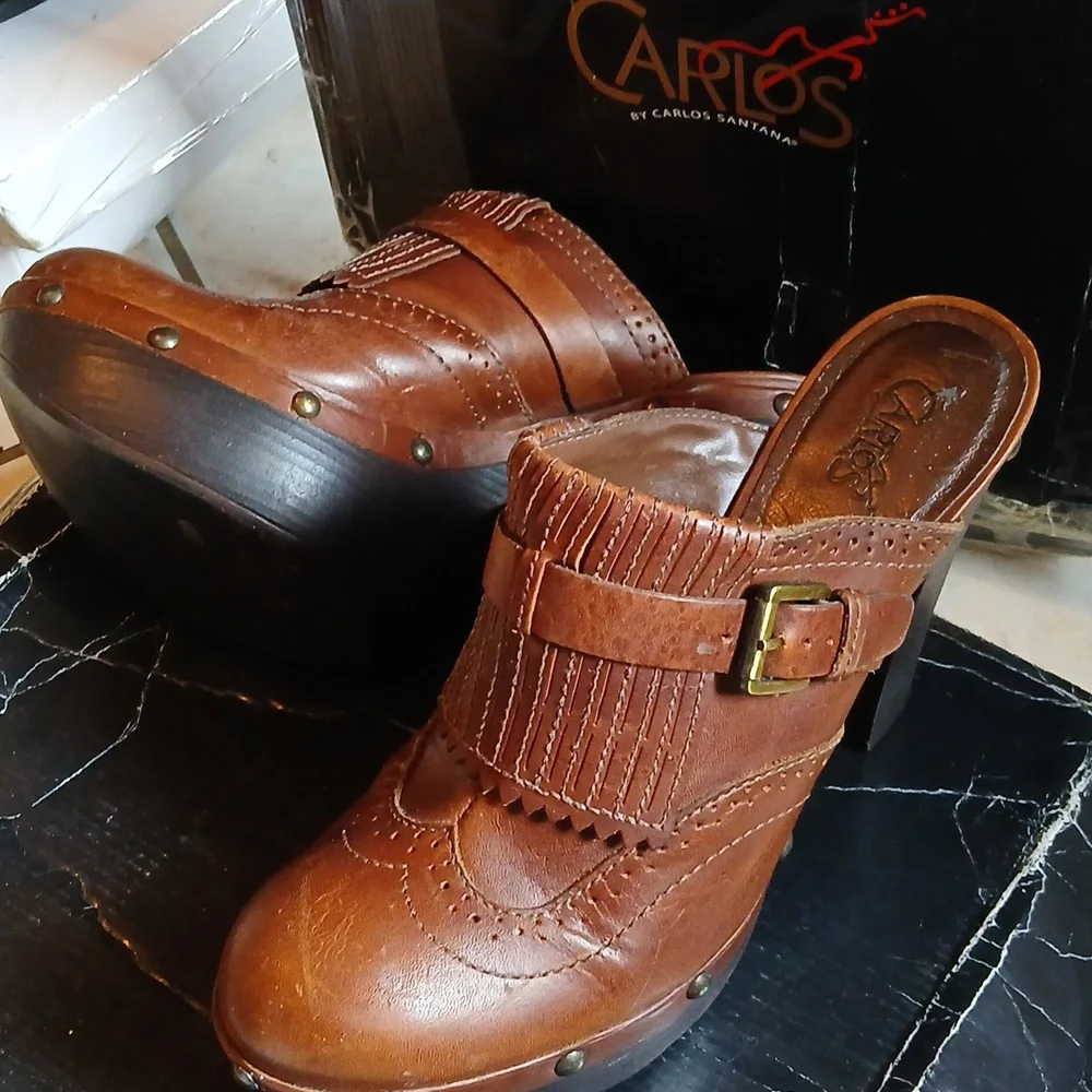 Clogs - Picture 3 of 3